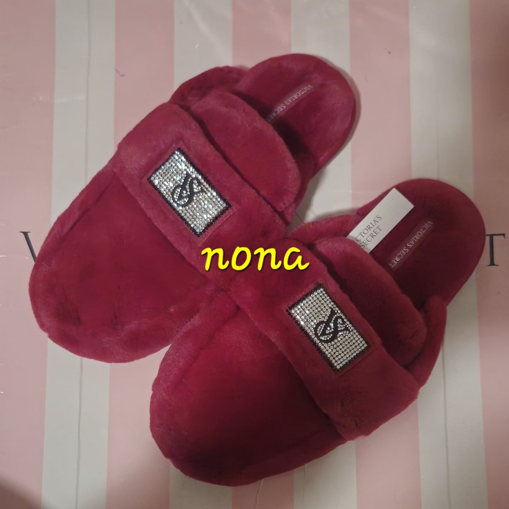 Victoria's Secret Slippers with Logo size Small NWT